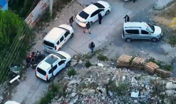 Foto - 35 farklı ihbar sonucu baskın! Neler çıktı neler