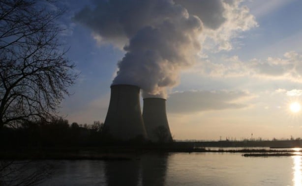 Foto - 35 yıl sonra nükleer enerjiye geri dönüyorlar