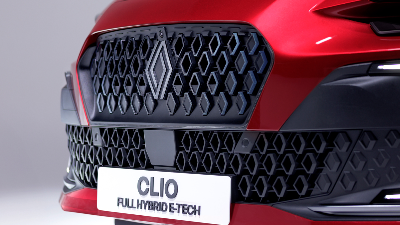 Foto - 35 yıllık efsanenin yeni yüzü! Clio yenilendi, Türkiye gücünü gösterdi! Bursa’dan dünya sahnesine