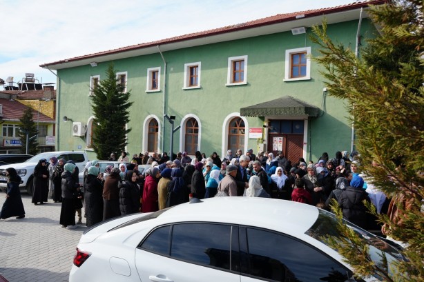 Foto - 36 kişilik umre kafilesi dualarla kutsal topraklara uğurlandı! 