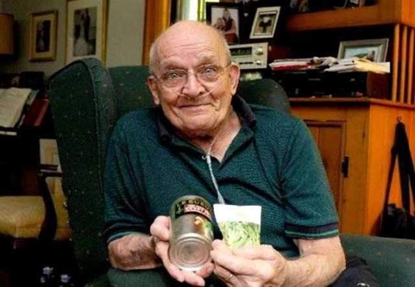 Foto - 36 yıl sonra midesinden kardeşi çıktı!