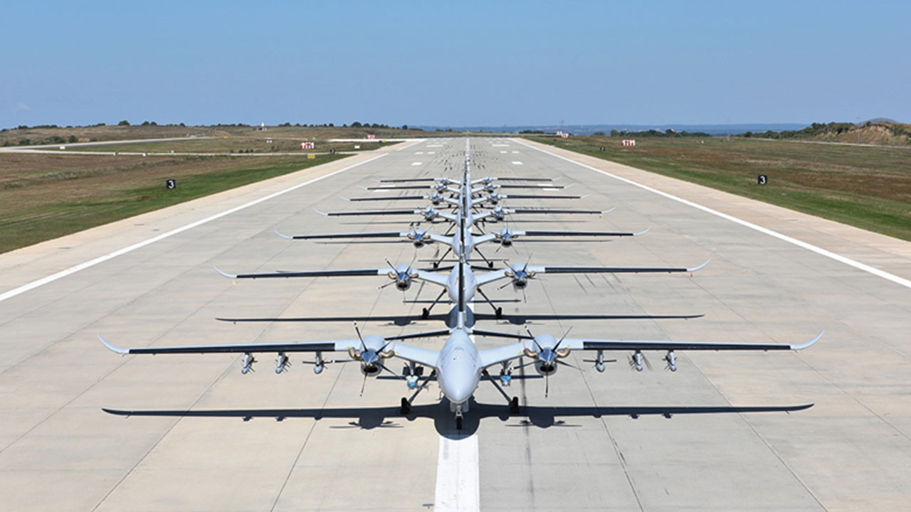 Foto - 36 yıldır mutlu mesut yaşayan ülkeyi korku sardı: Savaş çıkarsa Türkiye'den başka çaremiz olmayacak