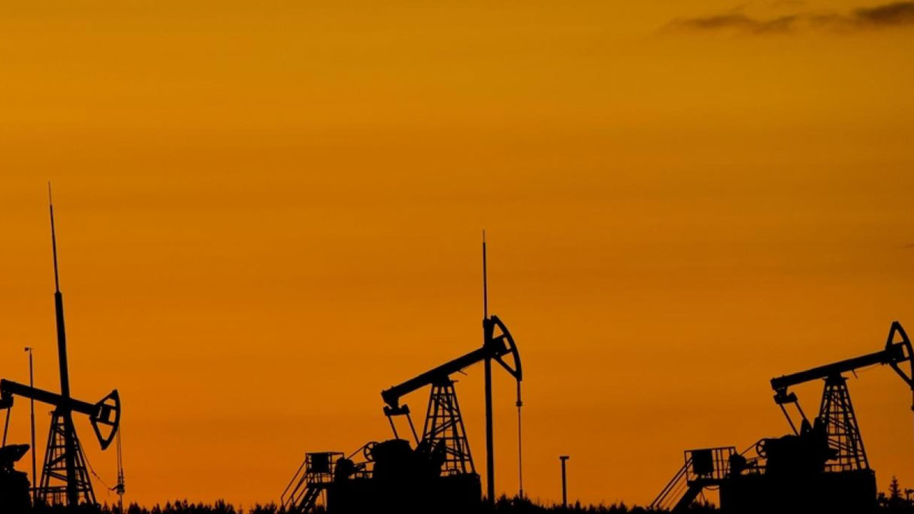 37 milyar varillik petrol rezervini göz göre göre çalıyorlar! TB2 SİHA'lar peş peşe havalandı