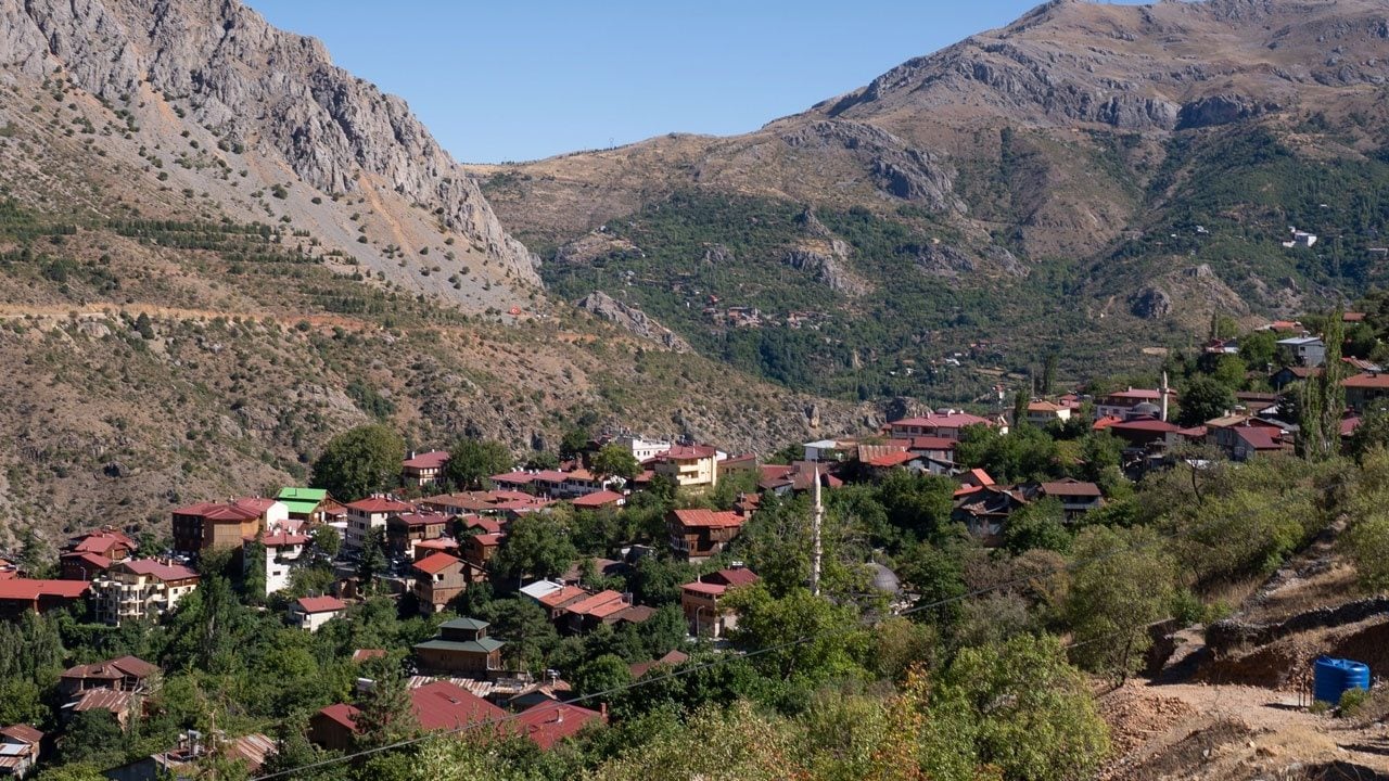 Foto - 38 tünelli Taş Yol’dan 600 metrelik Karanlık Kanyon’a! Medeniyetin izlerini taşıyan şehir: Erzincan