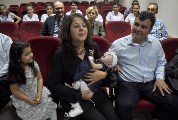 Foto - 380 gram doğmuştu, hayata tutundu!