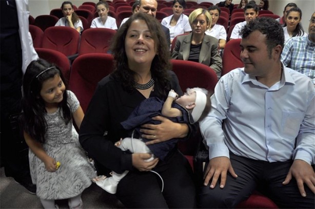 Foto - 380 gram doğmuştu, hayata tutundu!