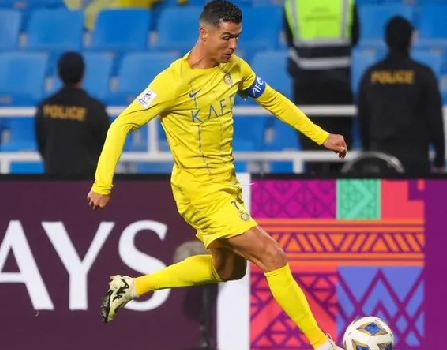 Foto - 39 yaşında bir ilk daha… Şimdi ki hamleleri Asya kıtasını karıştıracak! Türk oyuncu bunu yapamaz!