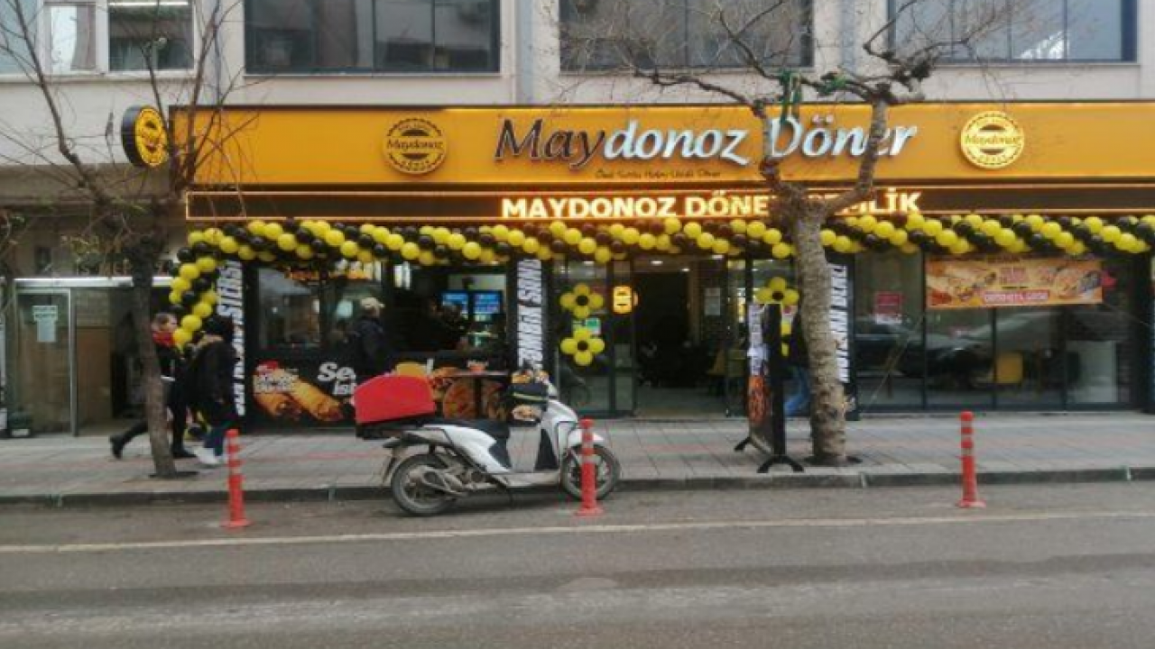 Foto - 390 şubesi bulunuyor! Türkiye'nin ünlü dönercisi satışa çıkarıldı