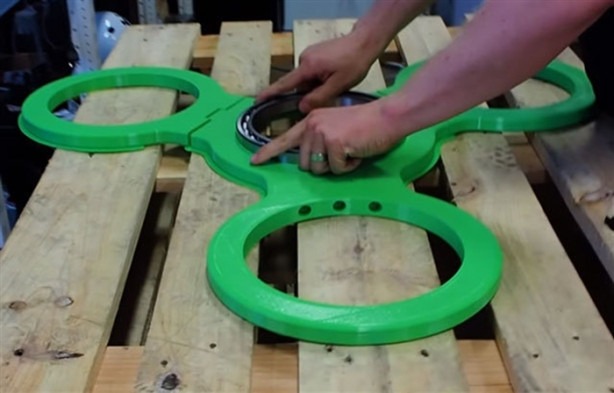 Foto - 3B yazıcıyla dev stres çarkı yaptı!