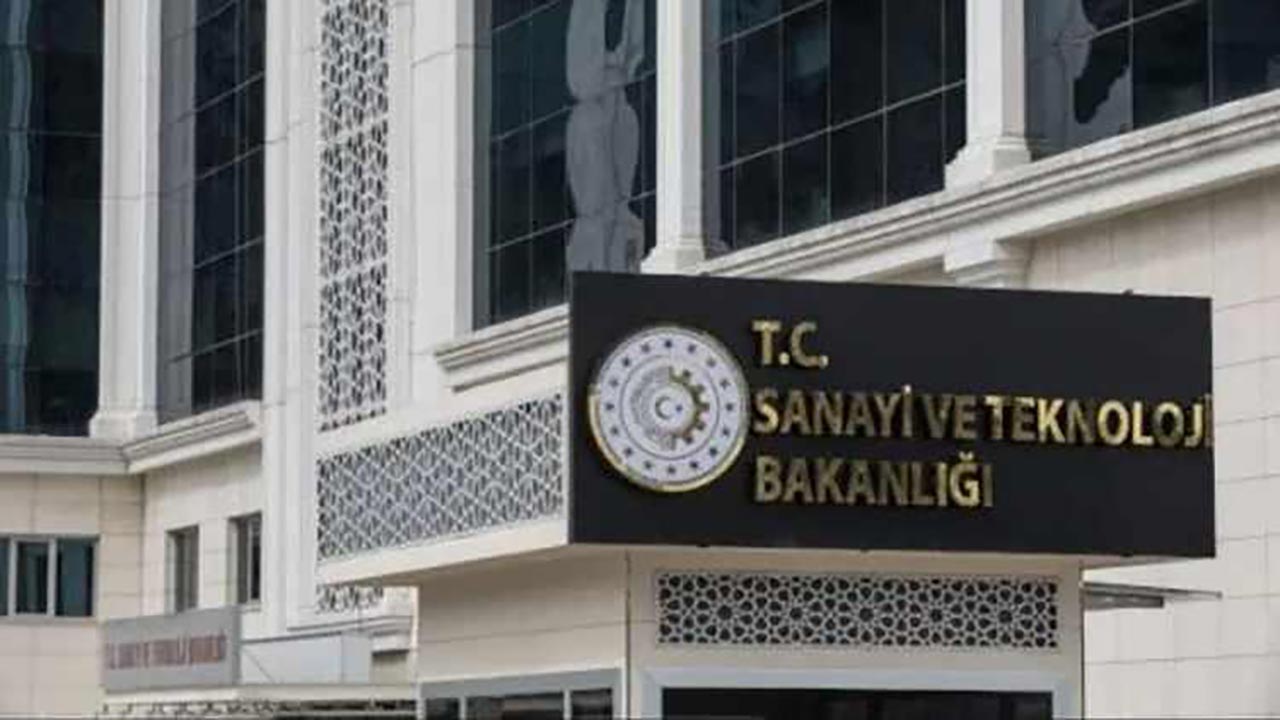 Foto - 4 bakanlık 165 personel alacak! İşte başvuru şartları ve detaylar