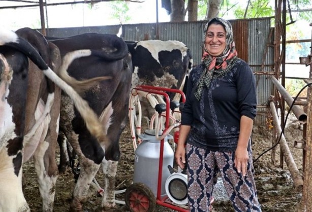 Foto - 4 bilezikle girdiği hayvancılık işiyle servetine servet kattı!