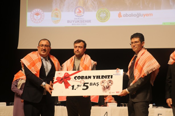 Foto - 4 bin 500 çoban bakın bu kez ne için ter döktü? Ödüllendirildiler!