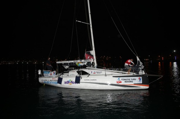 Foto - 4 denizi bir yelkenli ile geçti! Türk’ün başarısı dünyaya örnek oldu