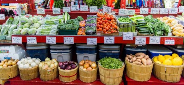 Foto - 4 günlük sokağa çıkma yasağında marketler ve bakkallar açık mı?