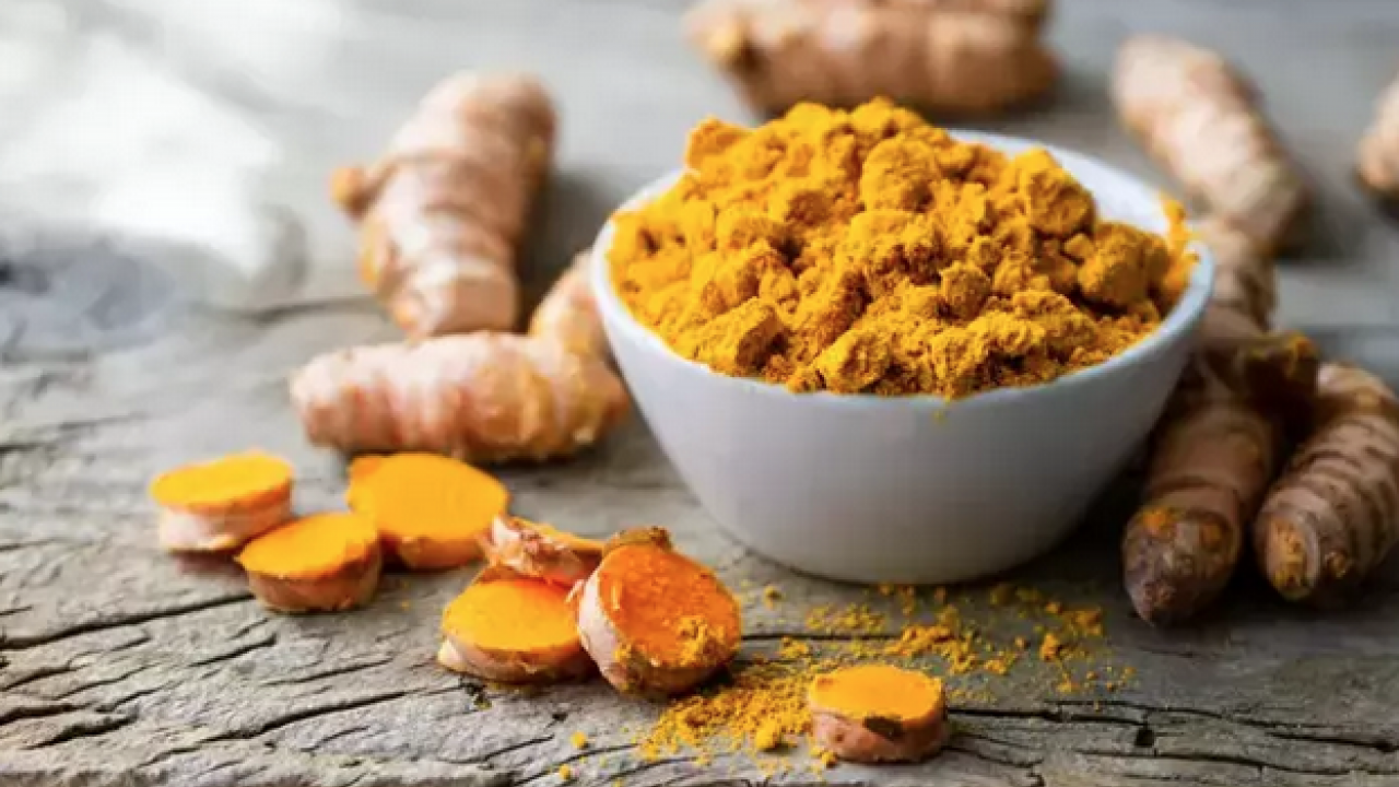 Foto - 4 hafta boyunca bardak bardak için: Bardağı resmen iğne ipliğe döndürüyor: Göbeği tığ gibi inceltiyor!