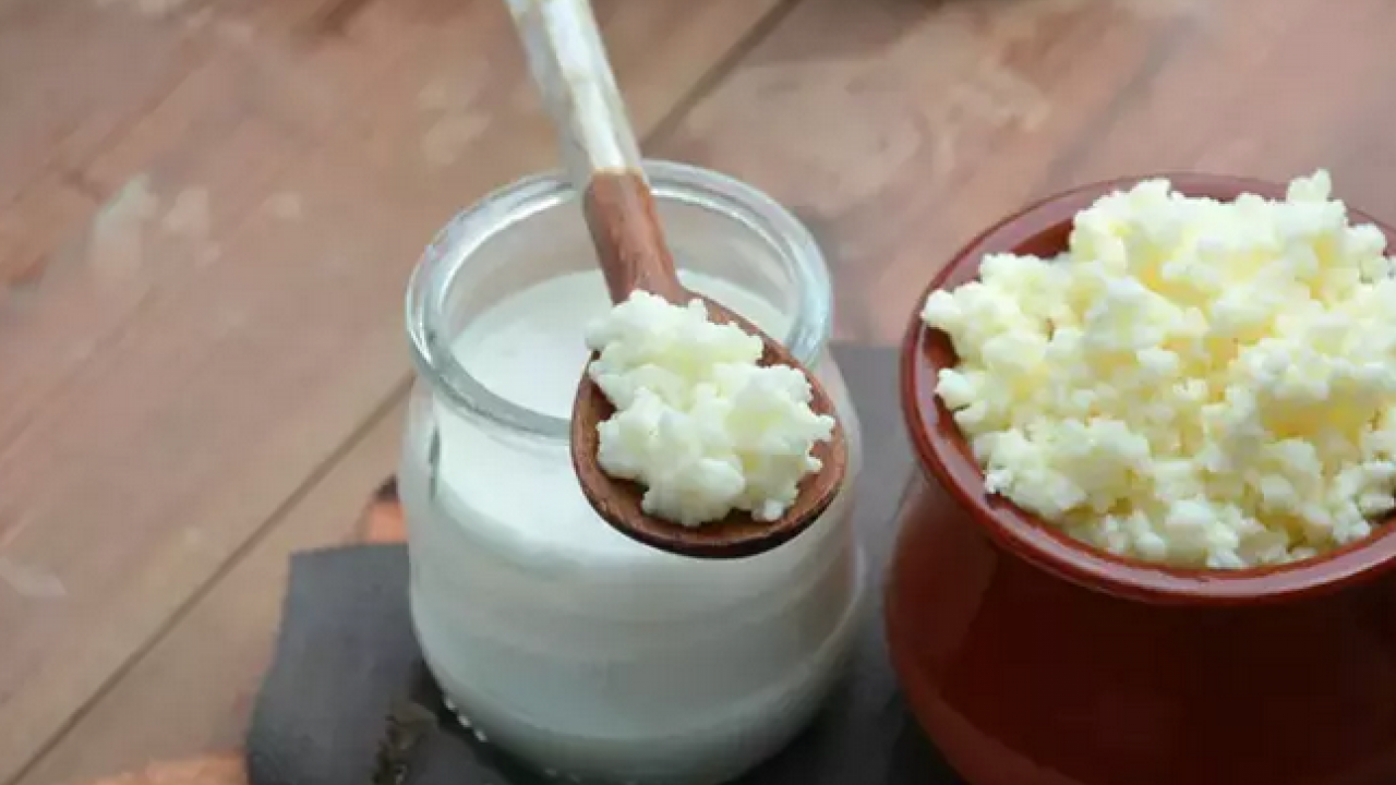 Foto - 4 hafta boyunca bardak bardak için: Bardağı resmen iğne ipliğe döndürüyor: Göbeği tığ gibi inceltiyor!