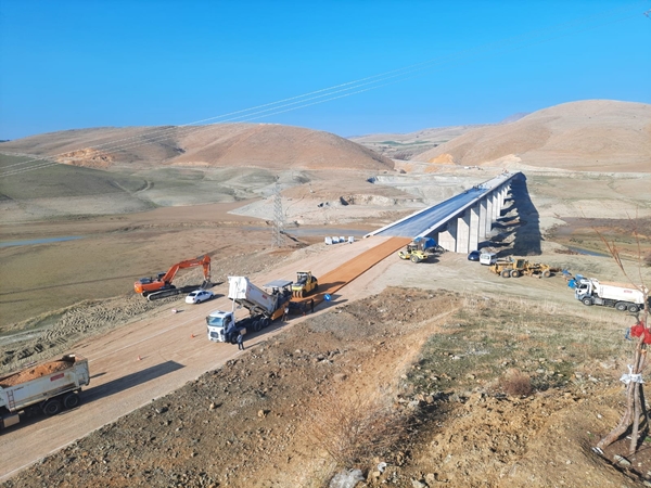 Foto - 4 ilçeyi birbirine bağlayacak... Sona gelindi