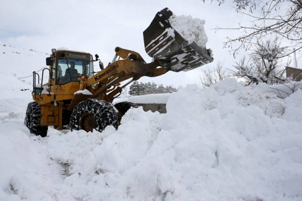Foto - 4 ilde 205 yerleşim birimine ulaşım sağlanamıyor