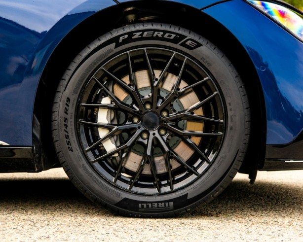 4 lastik alana 1.500 TL değerinde Shell Pratik Kart hediye!