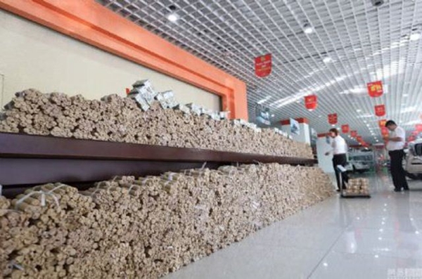 Foto - 4 ton parayla araba satın aldı!