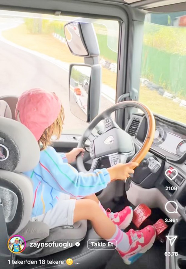 Foto - 4 yaşında ama TIR kulanıyor