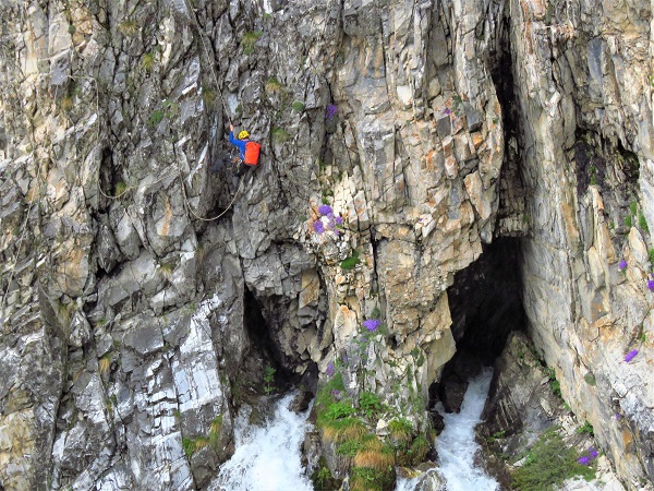 Foto - 4 yıl önce keşfedildi! Tehlikeye böyle yürüdüler