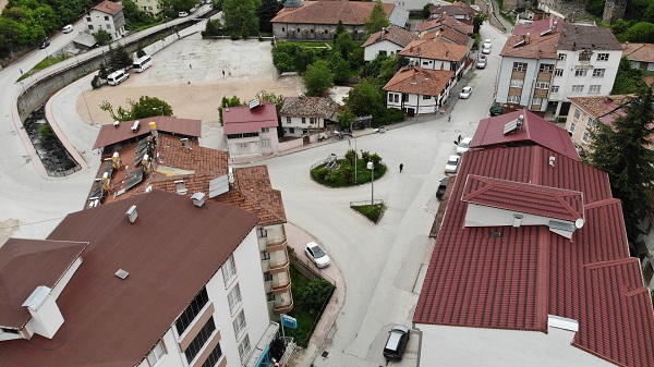 Foto - 4 yolun kesiştiği noktada duruyor! Bu mezarın sırrı ne?