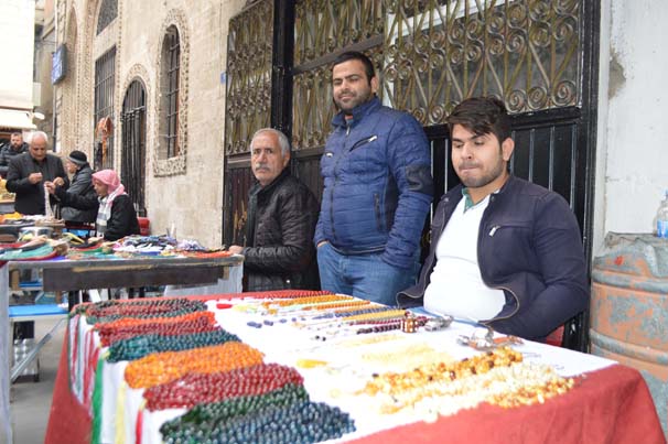 Foto - 40 bin TL'ye tespih satıyorlar!