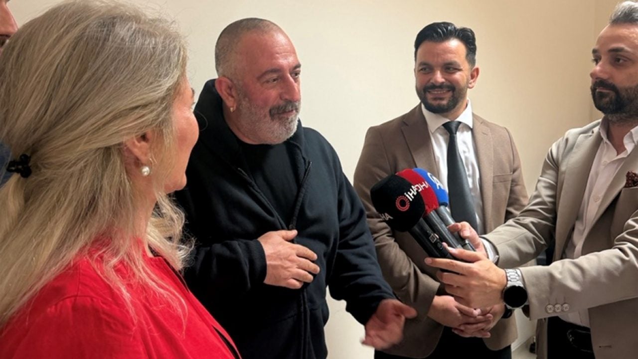 Foto - 40 gün sonra yeniden üniversite hastanesine geldi! Cem Yılmaz Çanakkale’de sağlık kontrolünden geçti