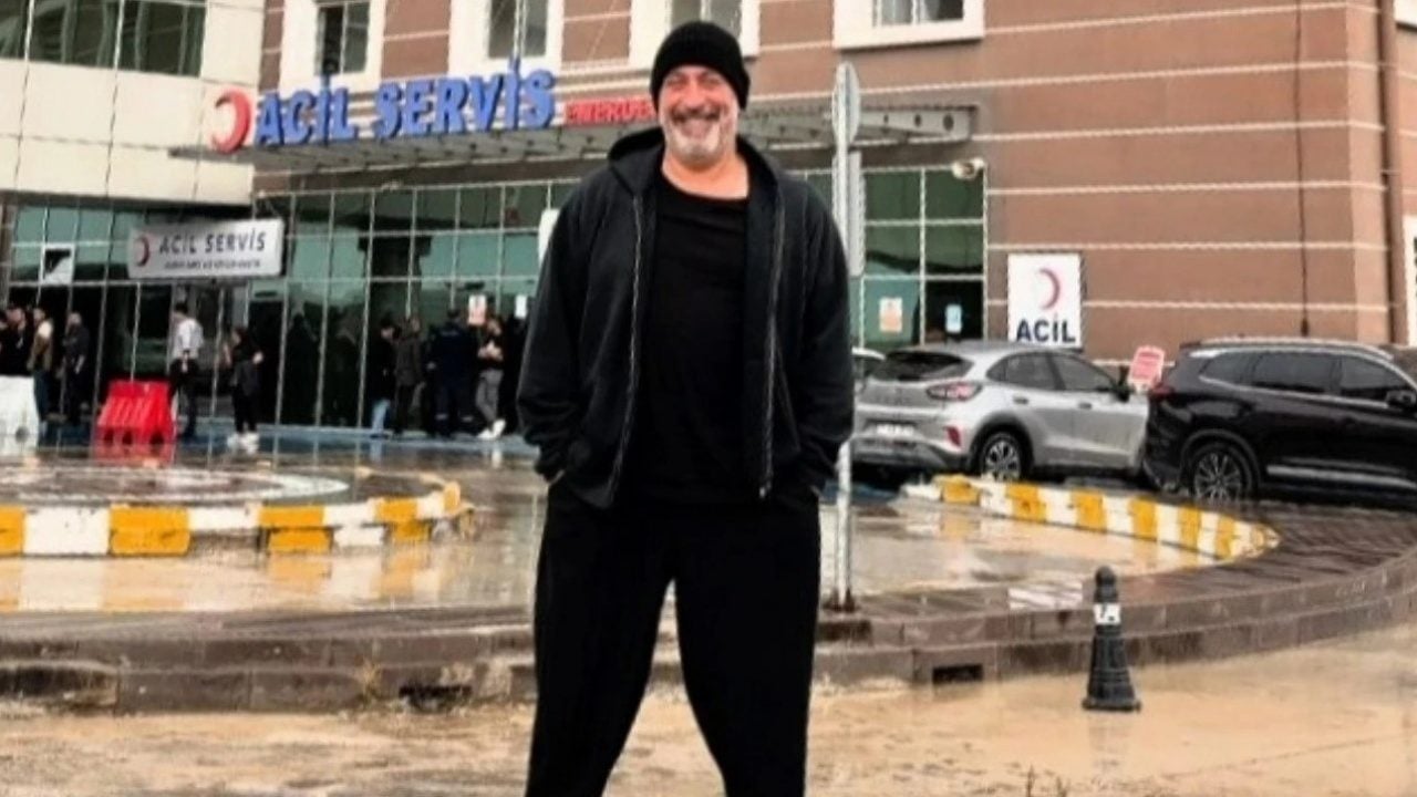 Foto - 40 gün sonra yeniden üniversite hastanesine geldi! Cem Yılmaz Çanakkale’de sağlık kontrolünden geçti