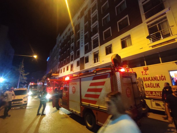 Foto - 40 kişi dumandan etkilendi