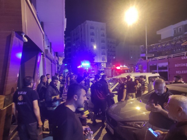 Foto - 40 kişi dumandan etkilendi