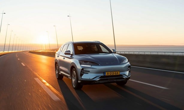 Foto - 40 liraya 111 kilometre yol giden otomobil Türkiye'ye geliyor! Fiyatı herkesi şaşırttı