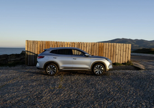 40 liraya 111 kilometre yol giden otomobil Türkiye'ye geliyor! Fiyatı herkesi şaşırttı