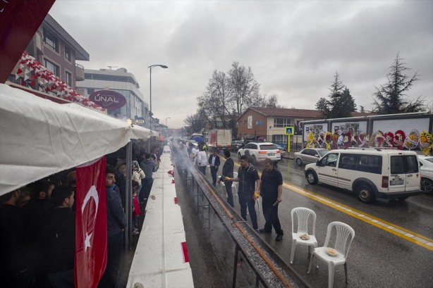 Foto - 40 metrelik Adana kebabı, saniyeler içinde tükendi