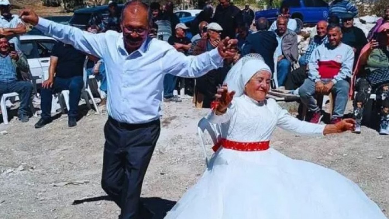 Foto - 40 yıllık hayalini gerçekleştirdi: Kaçarak evlenmişlerdi!