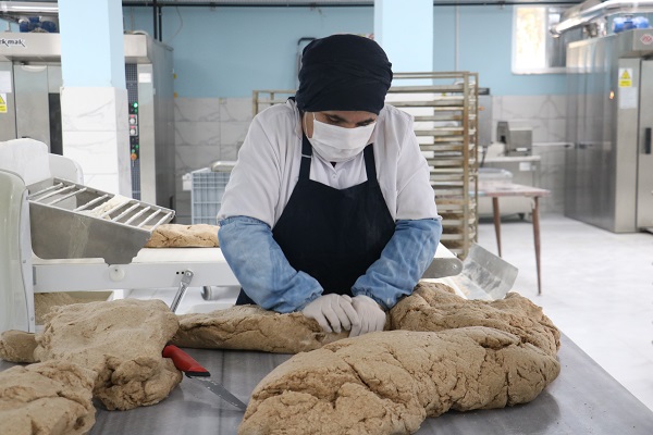 Foto - 400 nüfuslu beldeden tüm ülkeye dağılıyor