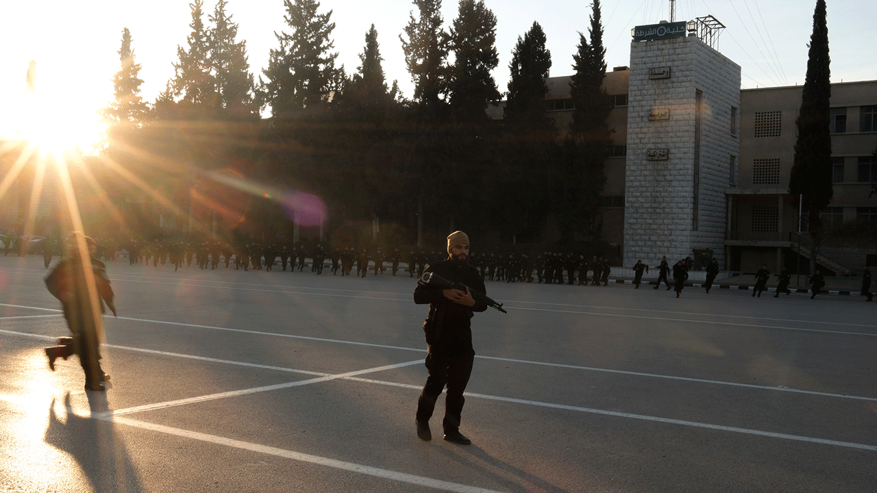 Foto - 400 Suriyeli eğitime alındı! "Tüm şehirlerde görev yapacaklar"