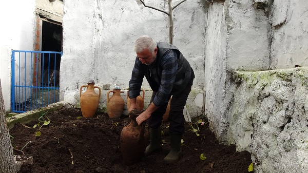 Foto - 400 yıllık gelenek! Aylarca toprak altında kalıyor 1 senede olgunlaşıyor