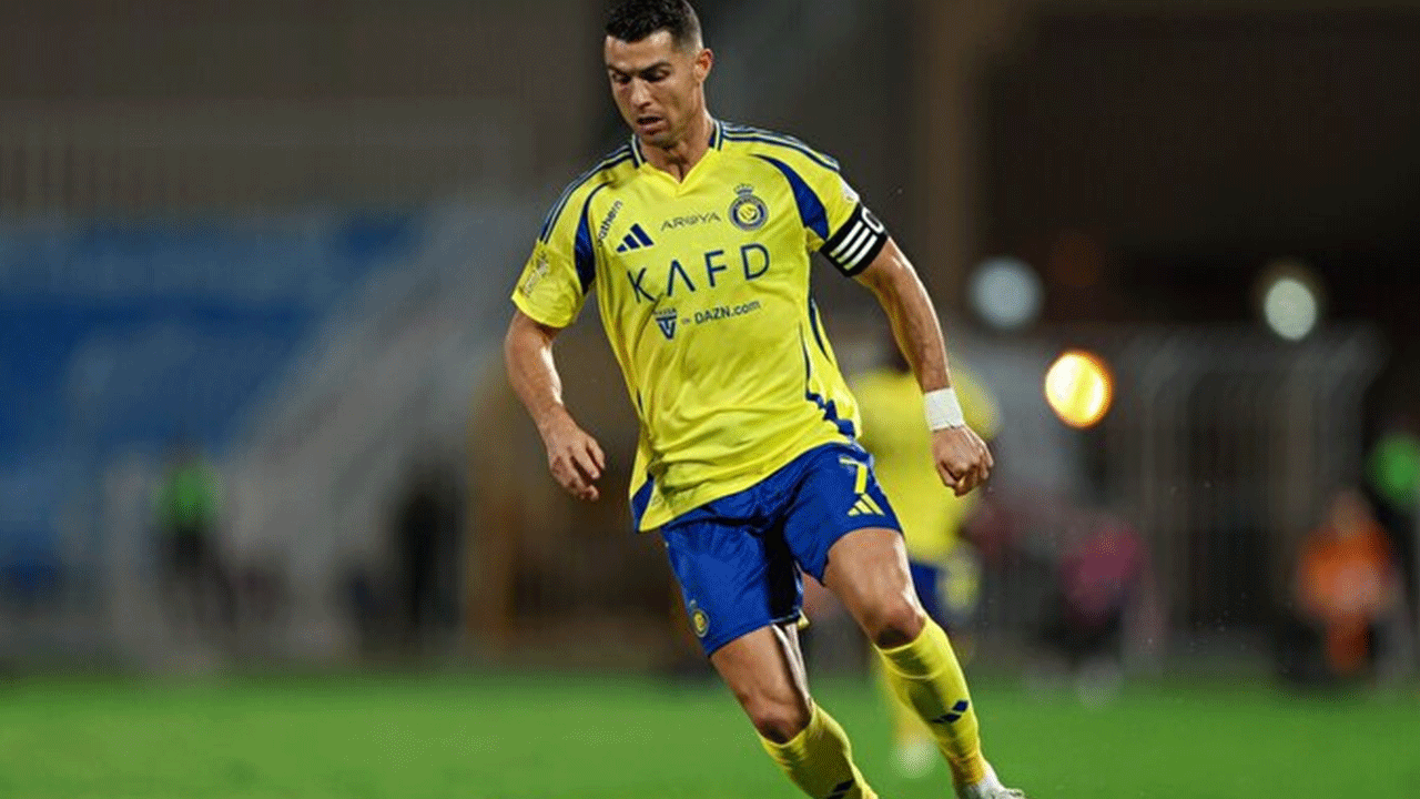 Foto - 40'a merdiven dayadı ama durdurabilen yok: Ronaldo bir ilki daha gerçekleştirdi!