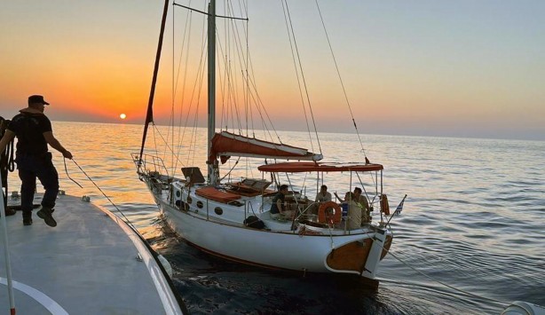 Foto - 41 FETÖ’cü denizden kaçarken enselendi