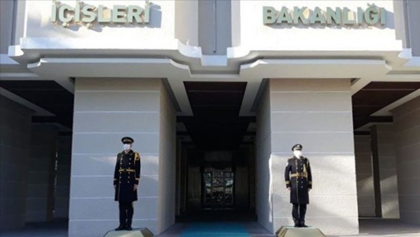 Foto - 422 mülki idare amirinin görev yerlerinin değiştirildiği karar Resmi Gazete'de