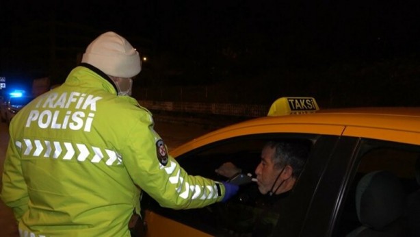 Foto - 43 ilin geçiş güzergahında koronavirüse geçit yok!