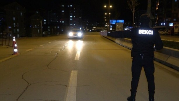 Foto - 43 ilin geçiş güzergahında koronavirüse geçit yok!