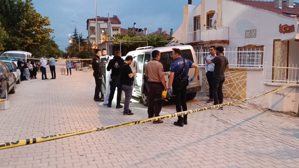 Foto - 43 yaşındaki şahıs aracının içerisinde ölü bulundu