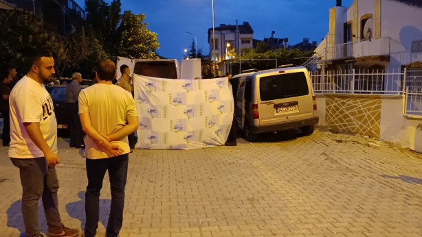 43 yaşındaki şahıs aracının içerisinde ölü bulundu