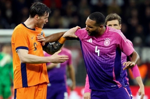 Foto - 44 numaralı formayı giymek yasaklandı! Sebebi ağızları açık bıraktı