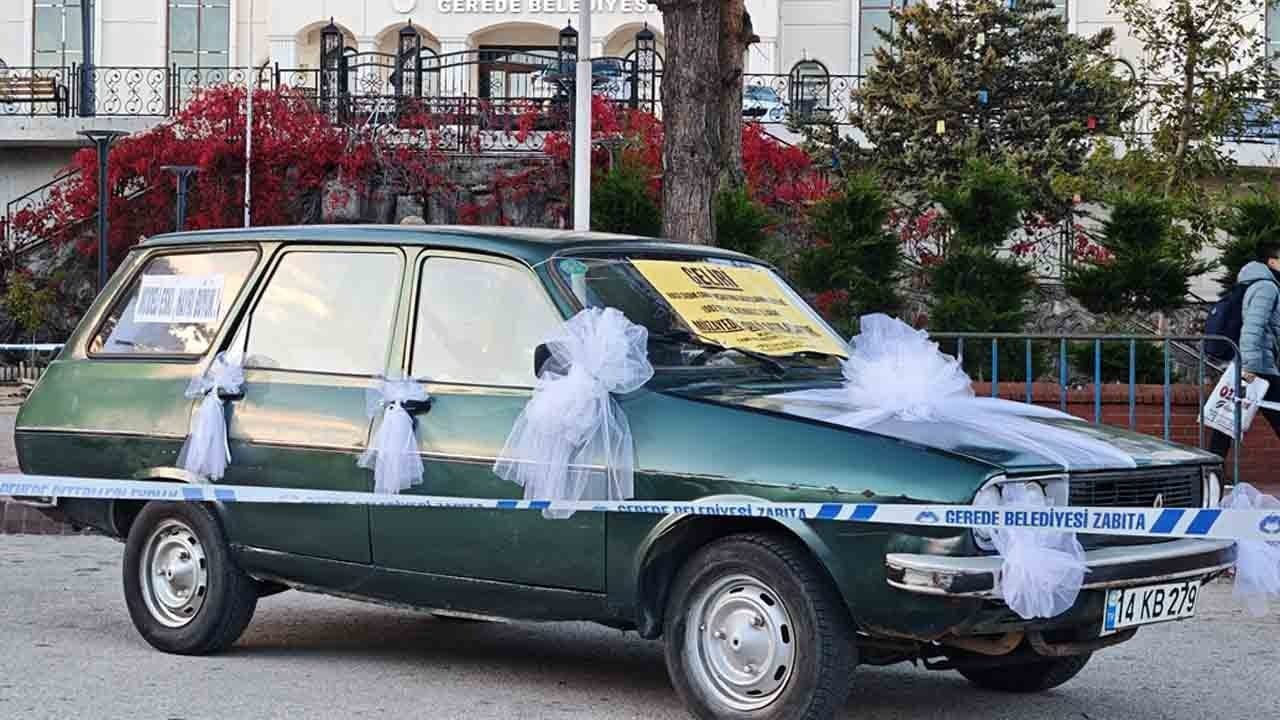Foto - 44 yıllık otomobilini camiye bağışladı: ‘Modeli eski, hayrı büyük’