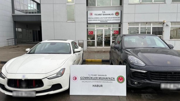 Foto - 445 milyon lira değerinde kaçak otomobil operasyonu