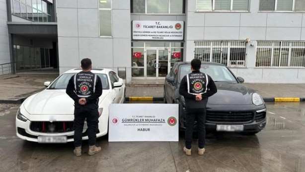 Foto - 445 milyon lira değerinde kaçak otomobil operasyonu